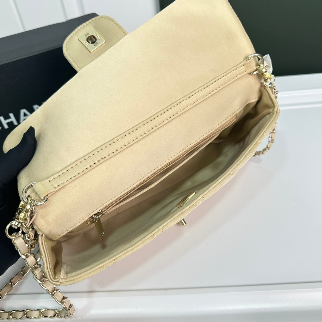 Bags- Elite Carryalls Luxury Designer Leather Handbag