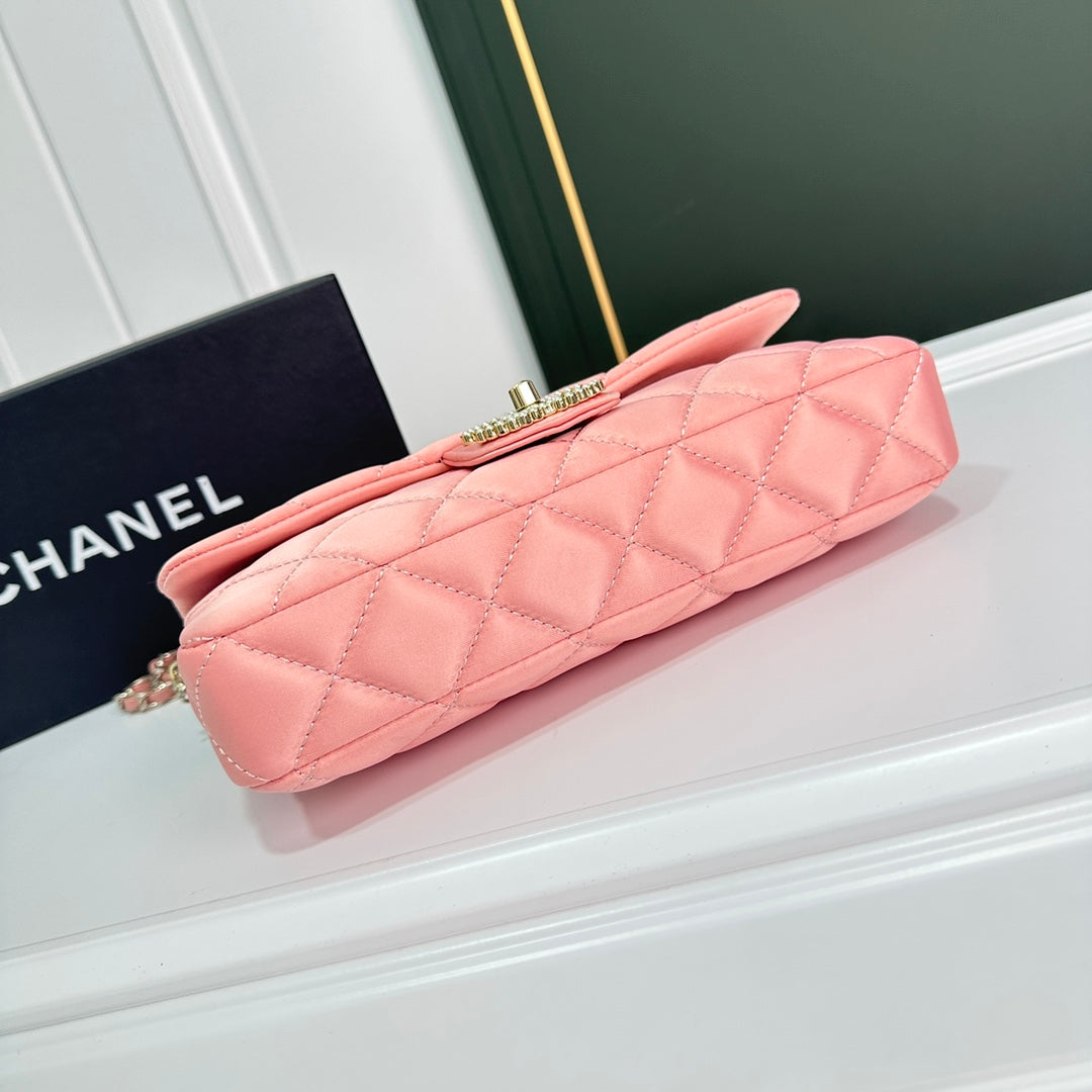 Bags- Elite Carryalls Elegant Everyday Designer Handbag