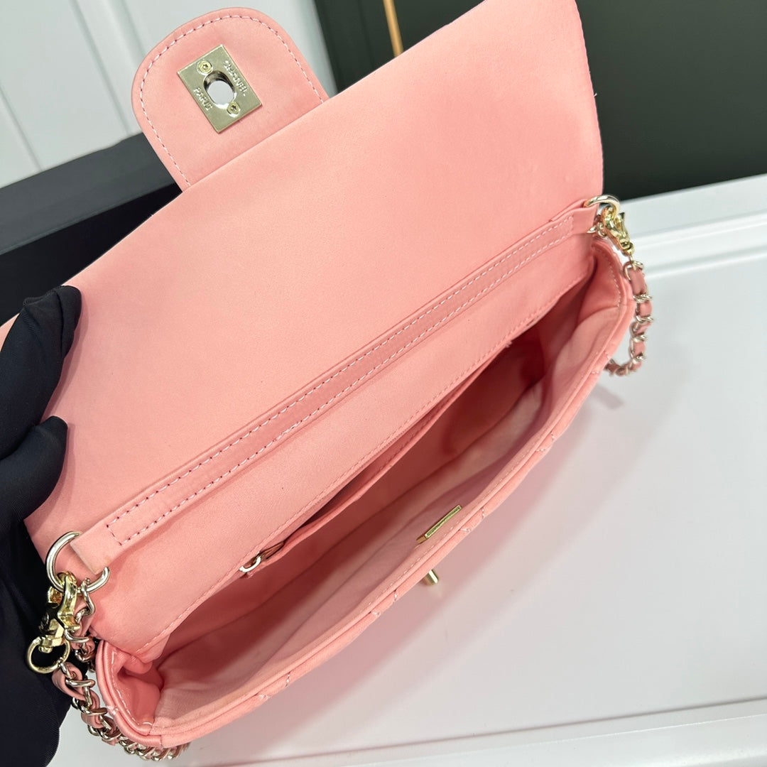 Bags- Elite Carryalls Elegant Everyday Designer Handbag