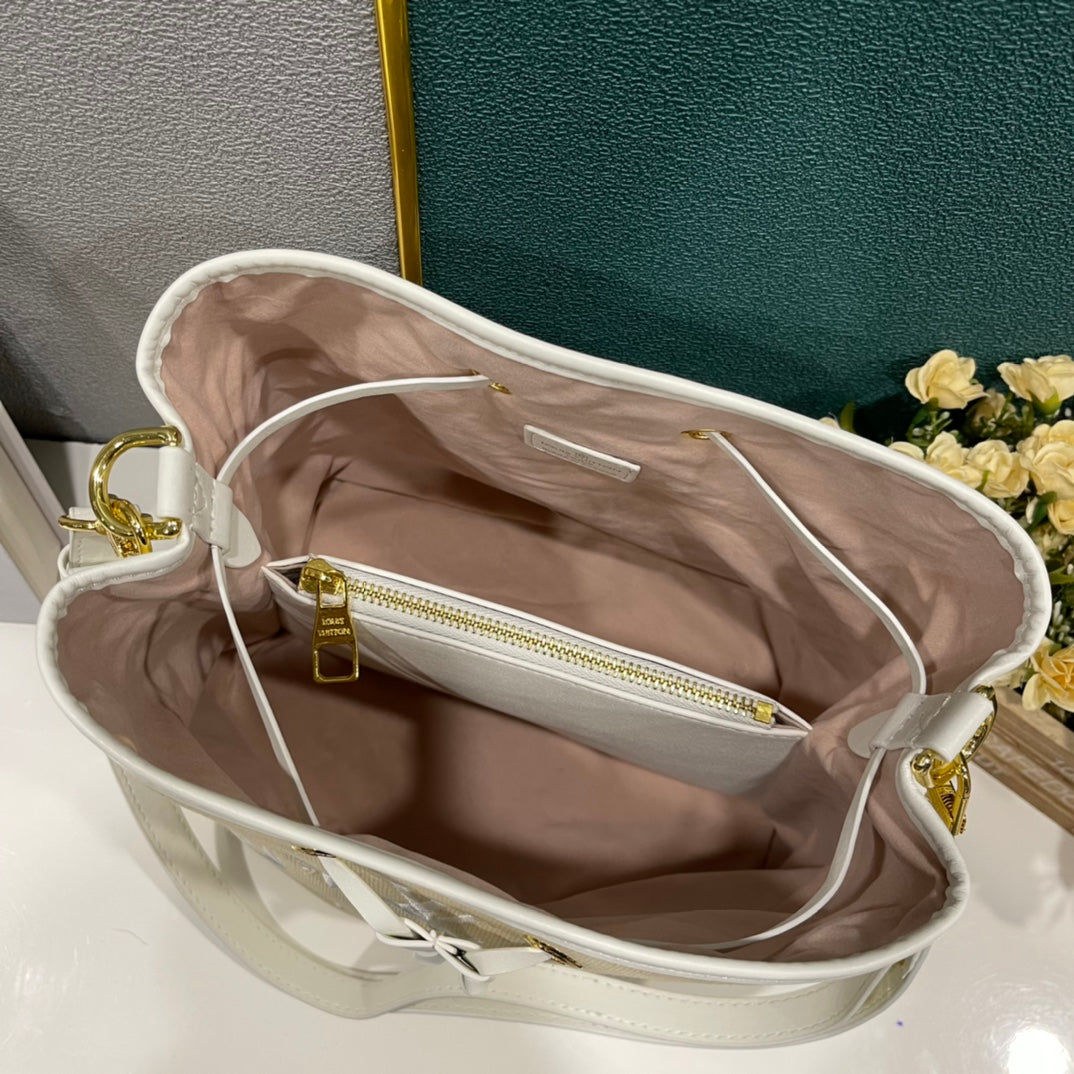 Bags- Elite Carryalls Premium Designer Shoulder Bag