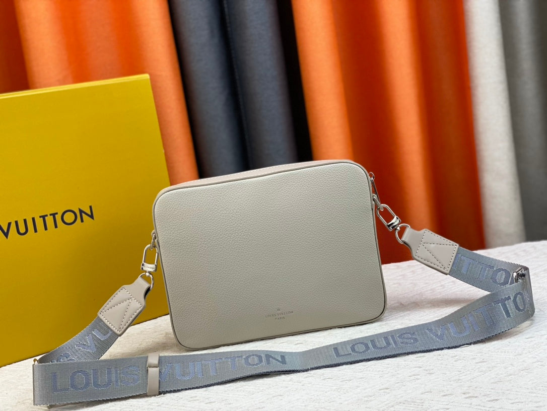Bags- Elite Carryalls Premium Designer Shoulder Bag