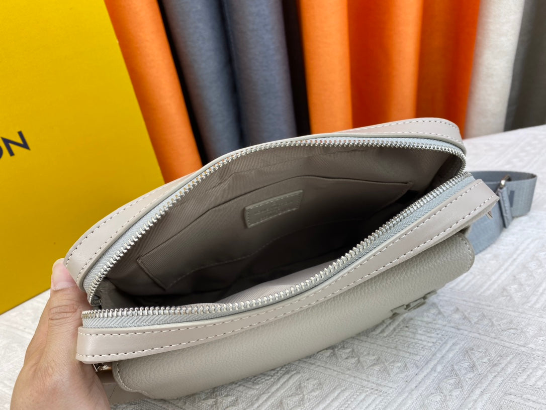 Bags- Elite Carryalls Premium Designer Shoulder Bag