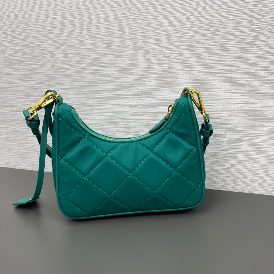 Bags- Elite Carryalls Luxury Designer Leather Handbag