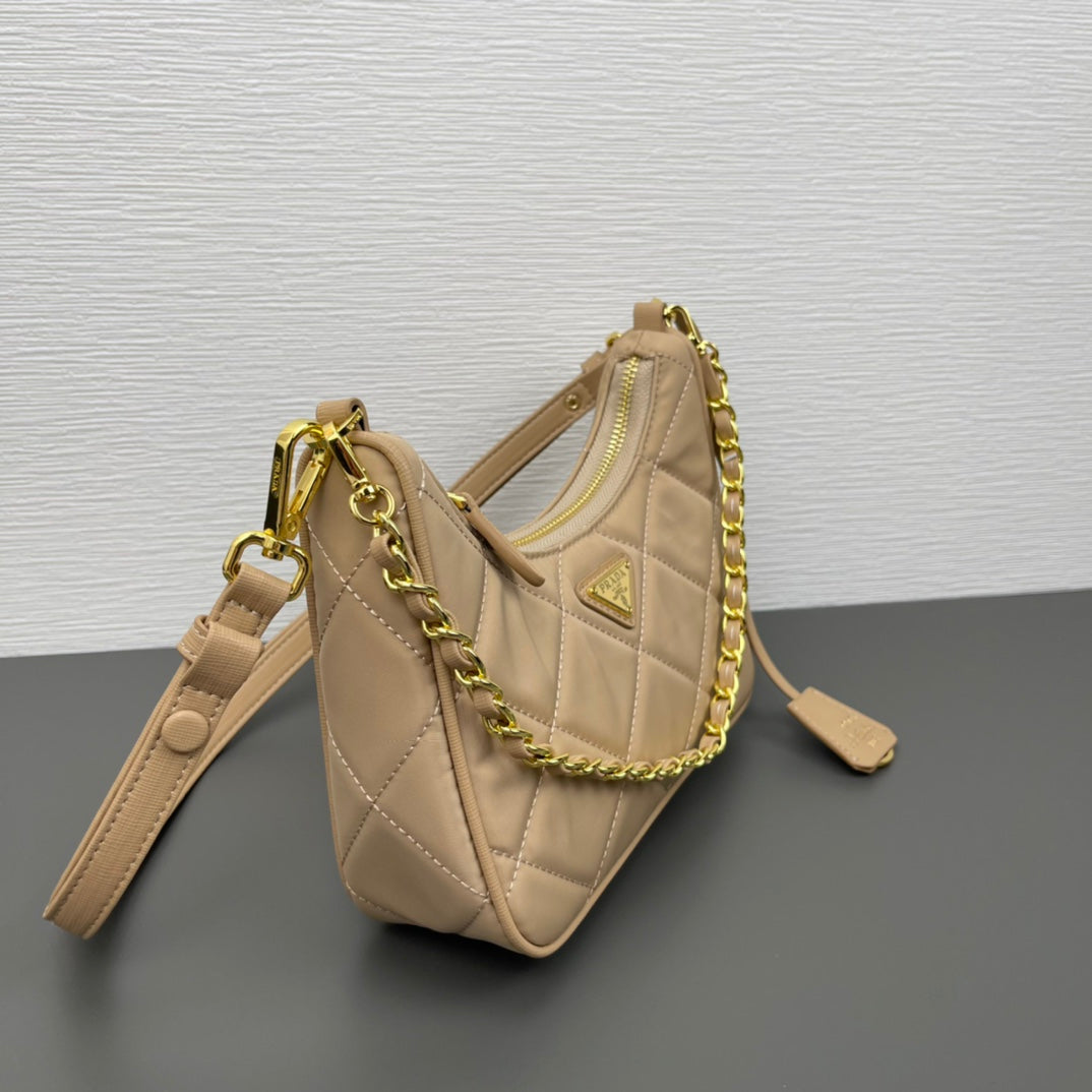 Bags- Elite Carryalls Elegant Everyday Designer Handbag