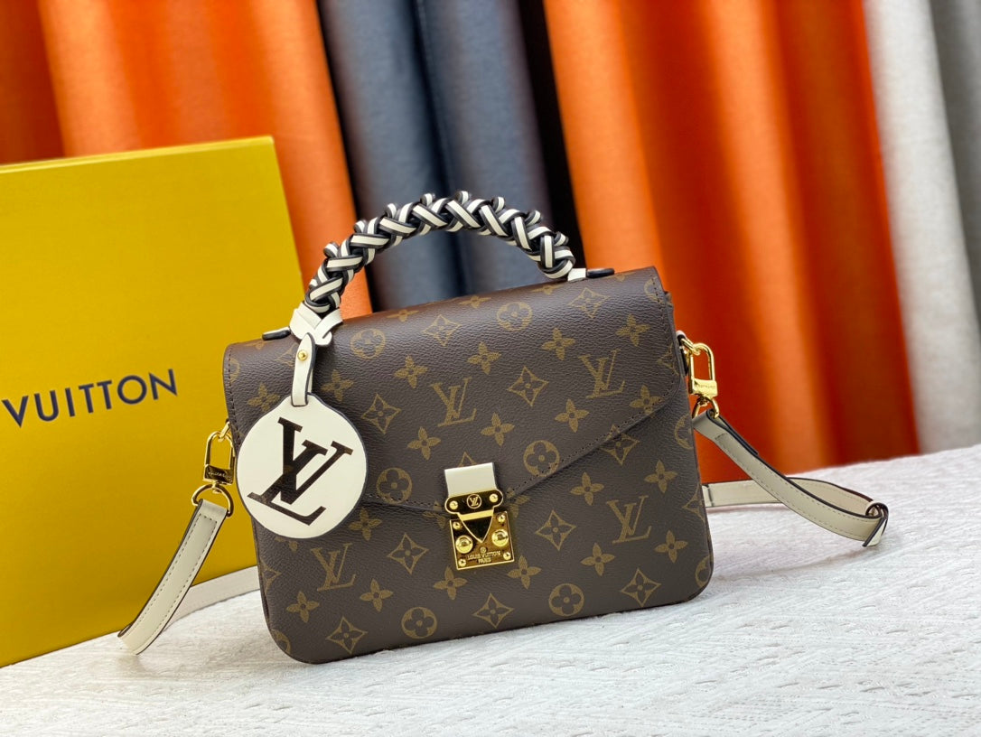 Bags- Elite Carryalls Premium Designer Shoulder Bag