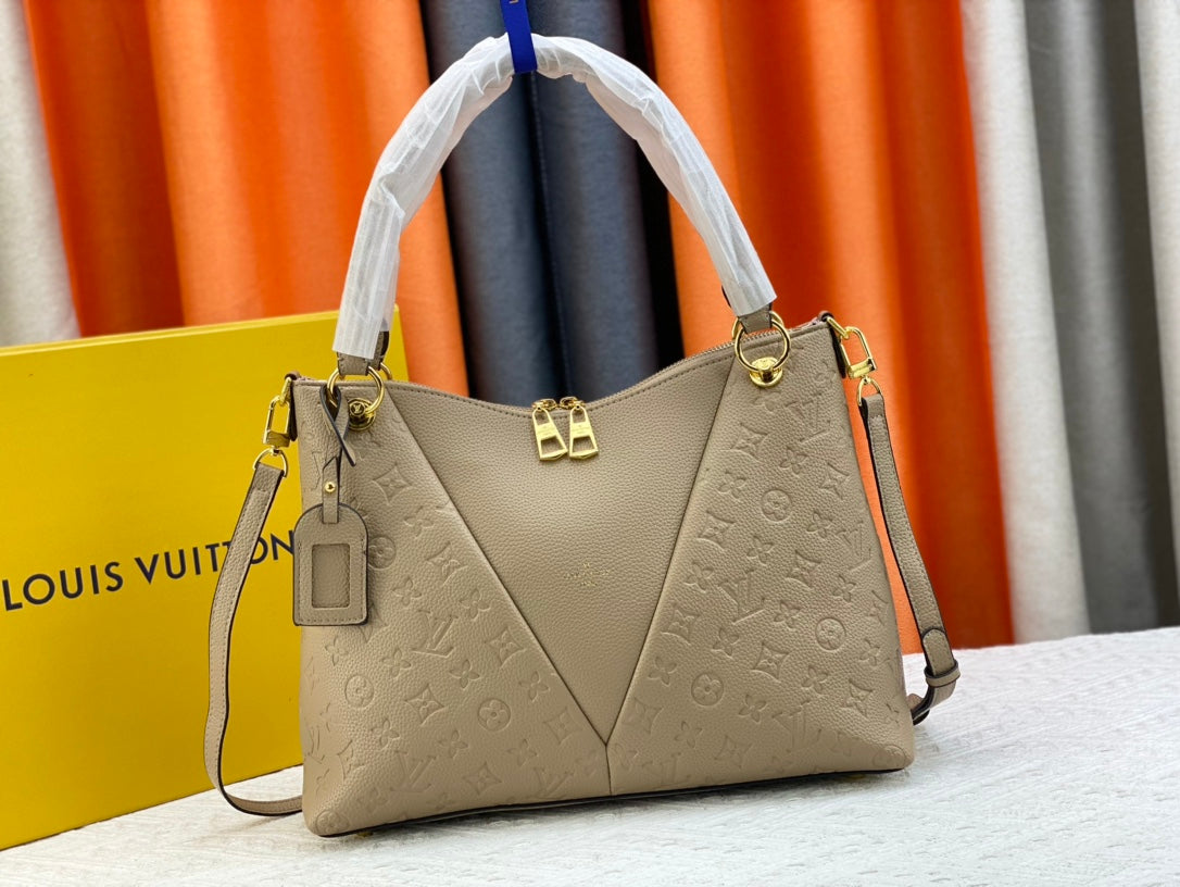 Bags- Elite Carryalls Elegant Everyday Designer Handbag