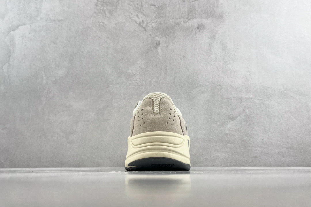 YEEZY Shoes? Yeezy Boost 700 Premium Designer Casual Shoes