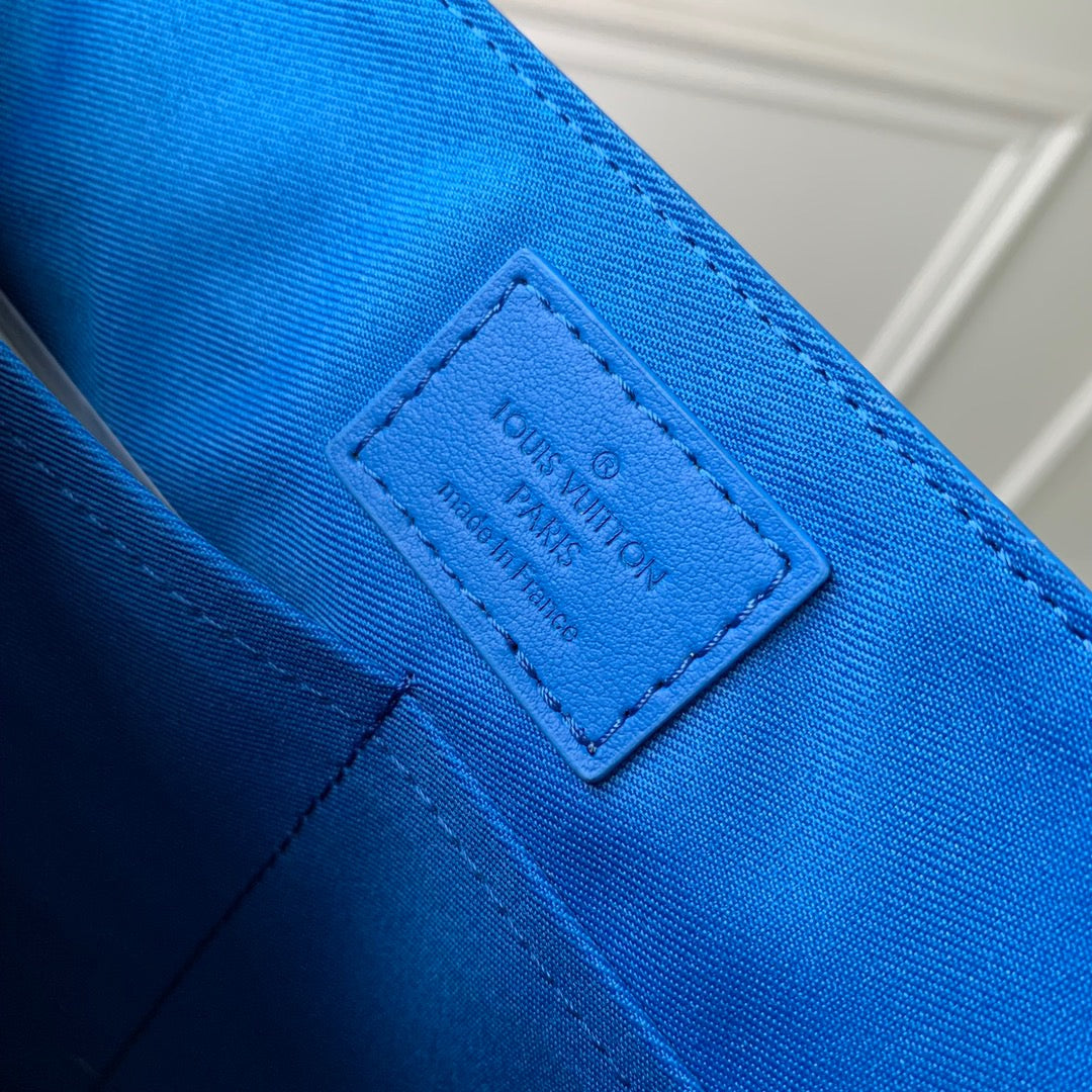 Louis Vuitton Wallets? Louis Vuitton Lou Takeoff Messenger Bag Compact Luxury Card Wallet