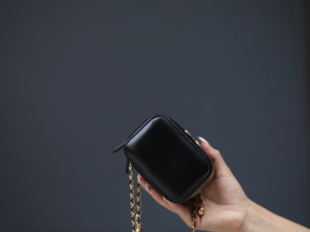 Chanel Wallets? Chanel 23P Bag Elegant Everyday Leather Wallet