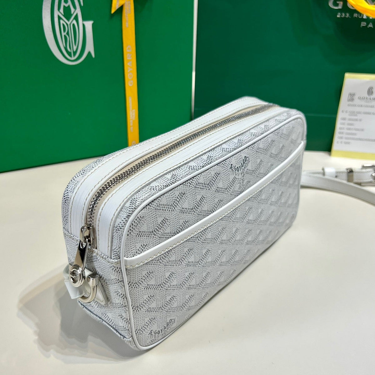 Wallets? Goya Cap Vert Bag Compact Luxury Card Wallet