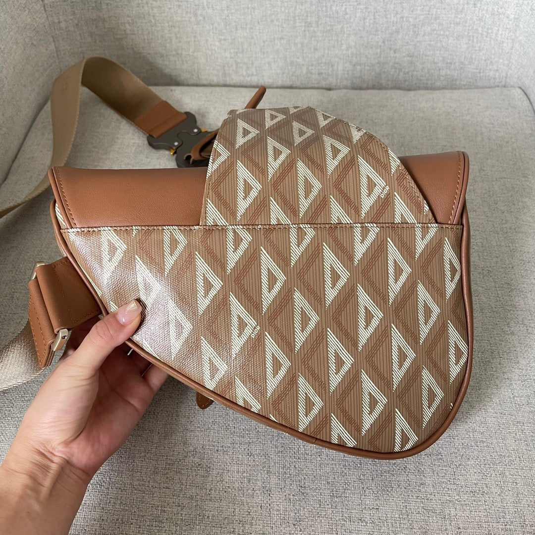 Dior Wallets? Dior Saddle Bag Elegant Everyday Leather Wallet
