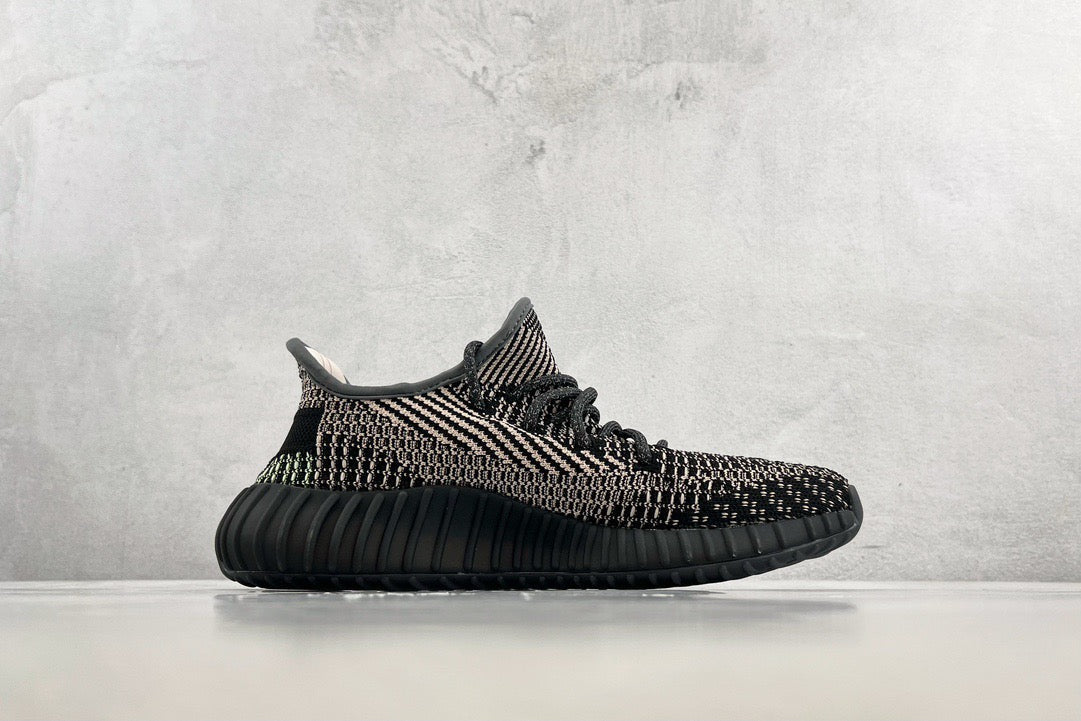 YEEZY Shoes? Yeezy Boost 350 V2 Luxury Lifestyle Designer Footwear