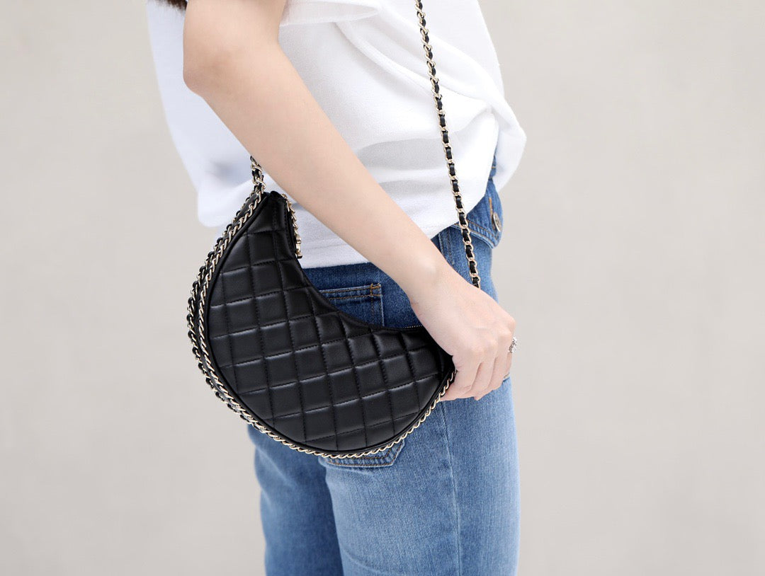 Chanel Wallets? Chanel 23P Bag Elegant Everyday Leather Wallet