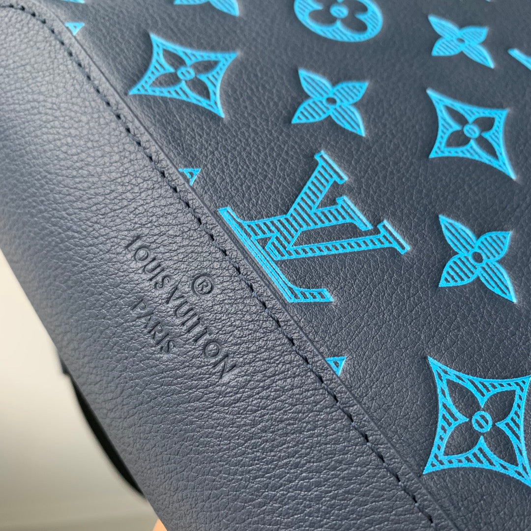 Louis Vuitton Wallets? Louis Vuitton Lou Duo Sling Bag Elegant Everyday Leather Wallet