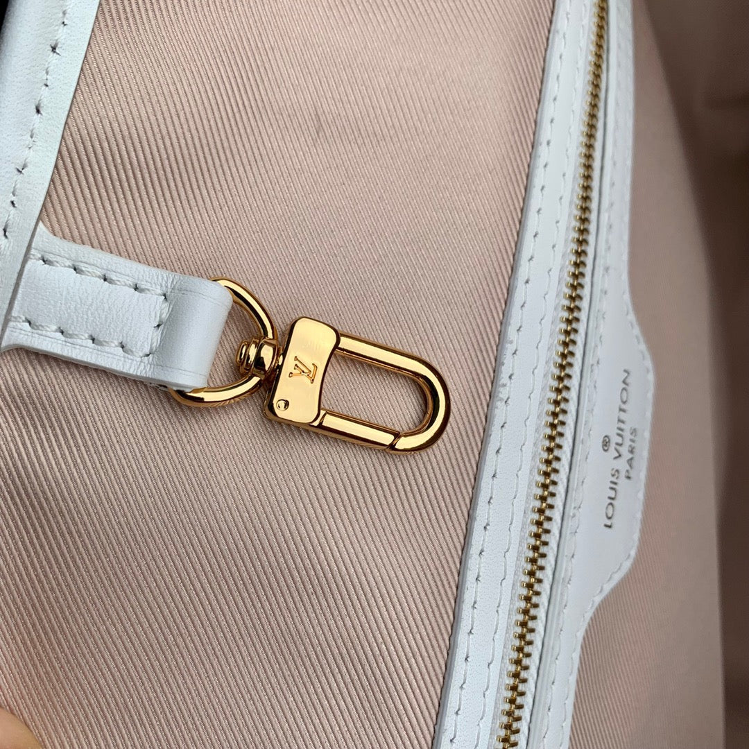 Louis Vuitton Wallets? Louis Vuitton Lou Neverfull Mm Bag Elegant Everyday Leather Wallet