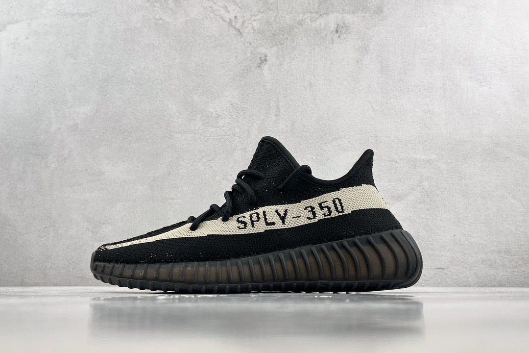 YEEZY Shoes? Yeezy Boost 350 V2 Comfortable Everyday Designer Shoes