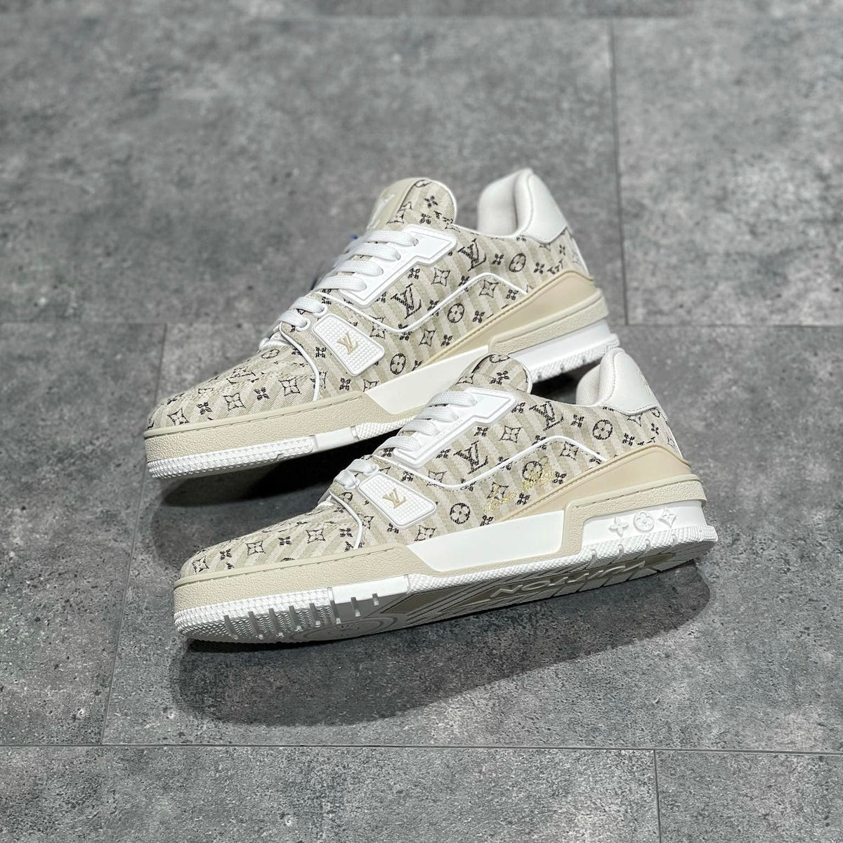 Louis Vuitton Shoes? Louis Vuitton Lou Trainers Luxury Lifestyle Designer Footwear