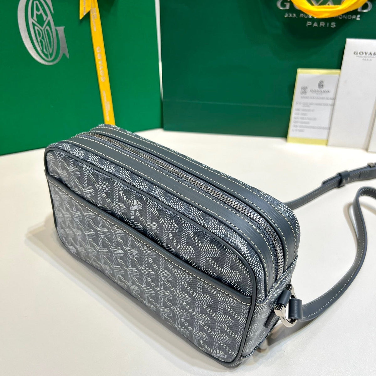 Wallets? Goya Cap Vert Bag Compact Luxury Card Wallet