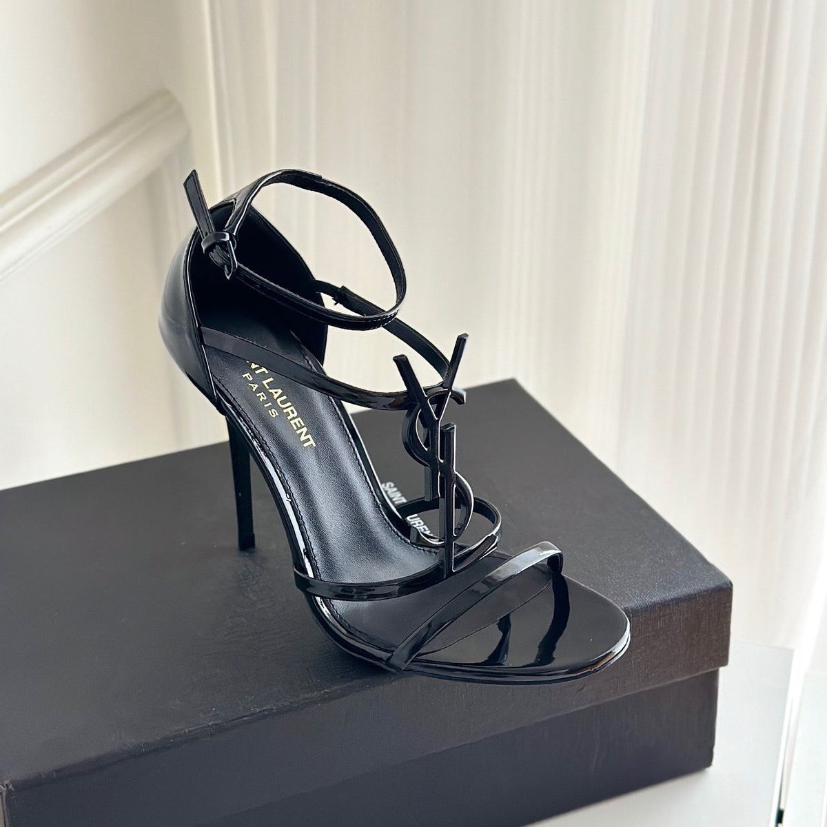 Saint Laurent Shoes? Saint Laurent Heels Premium Designer Casual Shoes