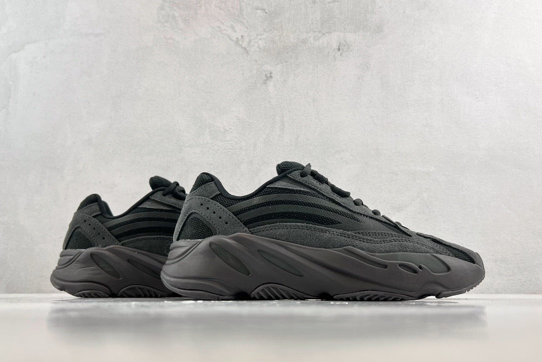YEEZY Shoes? Yeezy Boost 700 V2 Comfortable Everyday Designer Shoes