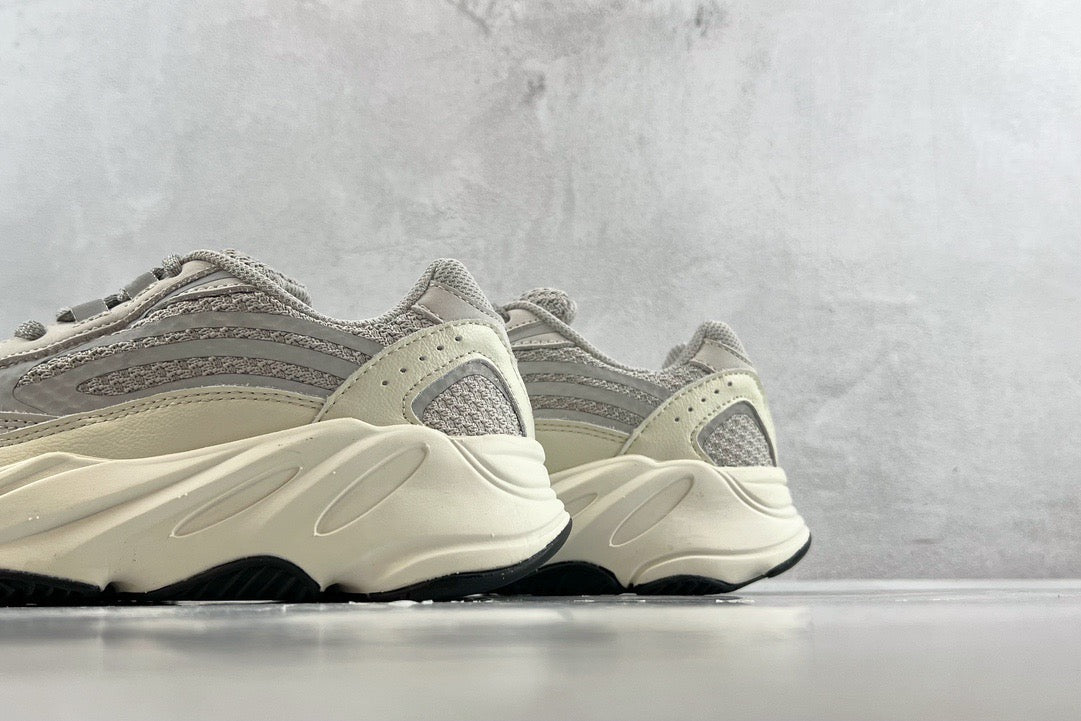 YEEZY Shoes? Yeezy Boost 700 Premium Designer Casual Shoes