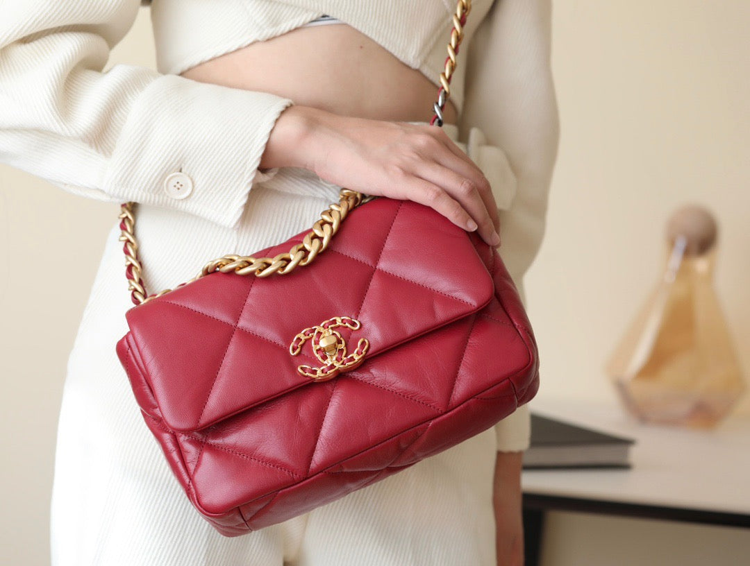 Chanel Wallets? Chanel 19 Bag Compact Luxury Card Wallet