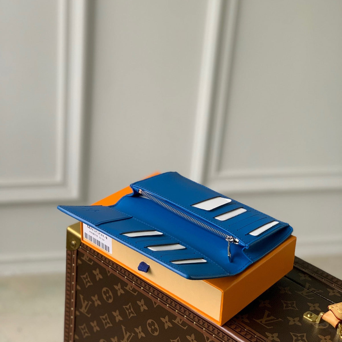 Louis Vuitton Wallets? Louis Vuitton Lou Aerogram Brazza Wallet Premium Leather Designer Wallet