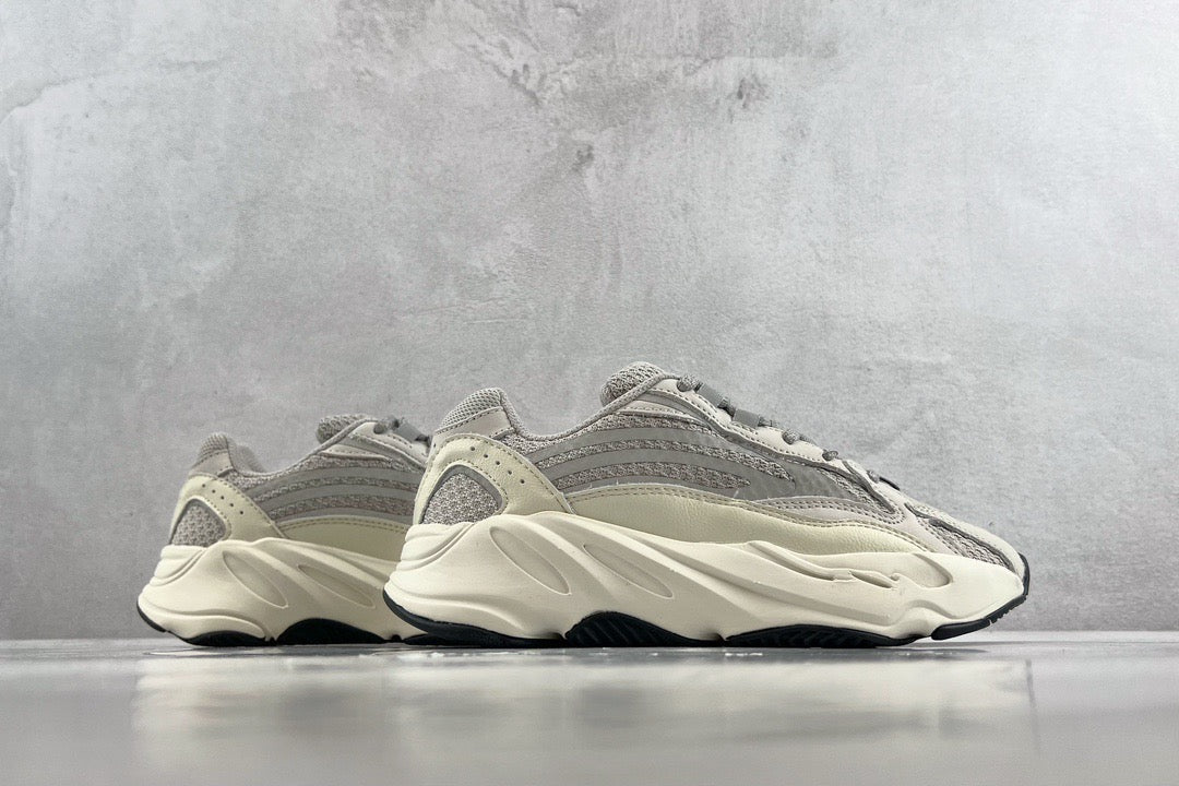 YEEZY Shoes? Yeezy Boost 700 Premium Designer Casual Shoes