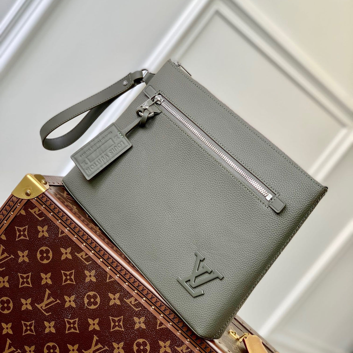 Louis Vuitton Bags? Louis Vuitton Lou Takeoff Pouch Luxury Designer Leather Handbag
