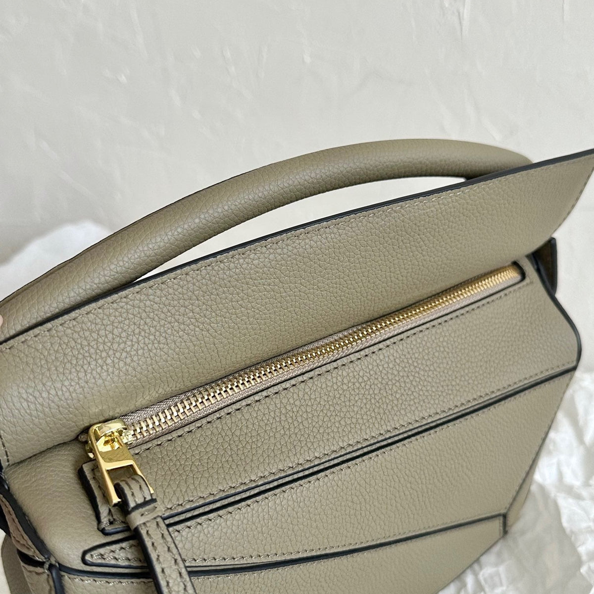 Wallets? Loew Small Puzzle Edge Bag Elegant Everyday Leather Wallet
