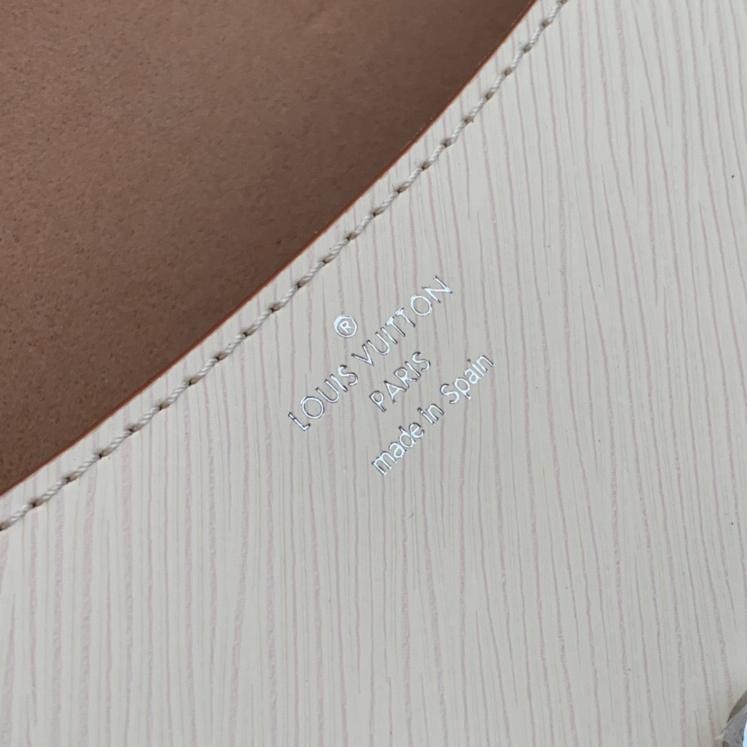Louis Vuitton Wallets? Louis Vuitton Lou Buci Bag Elegant Everyday Leather Wallet