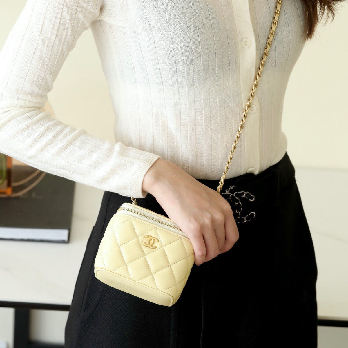 Chanel Wallets? Chanel 23P Bag Elegant Everyday Leather Wallet