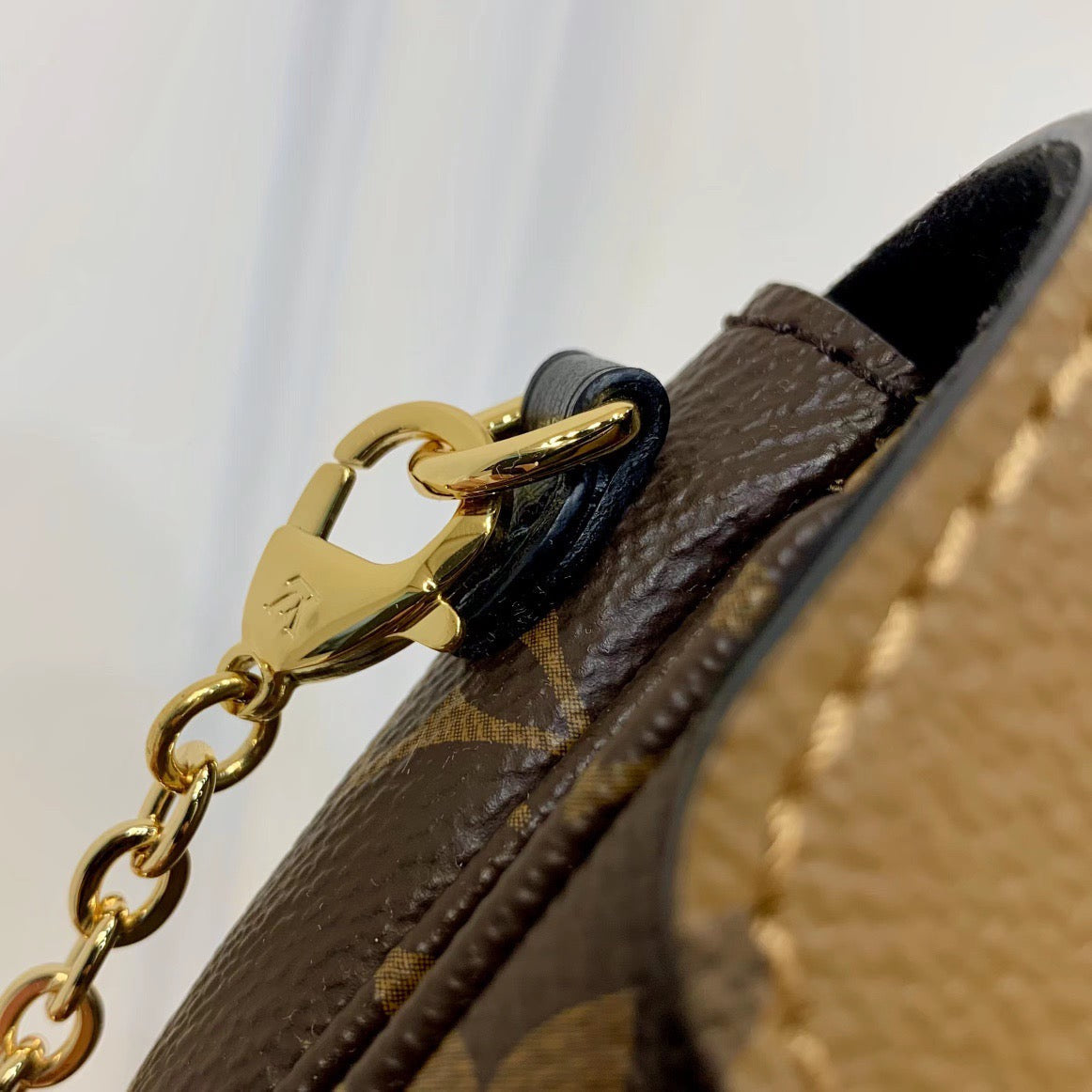 Louis Vuitton Wallets? Louis Vuitton Lou Micro Metis Bag Premium Leather Designer Wallet