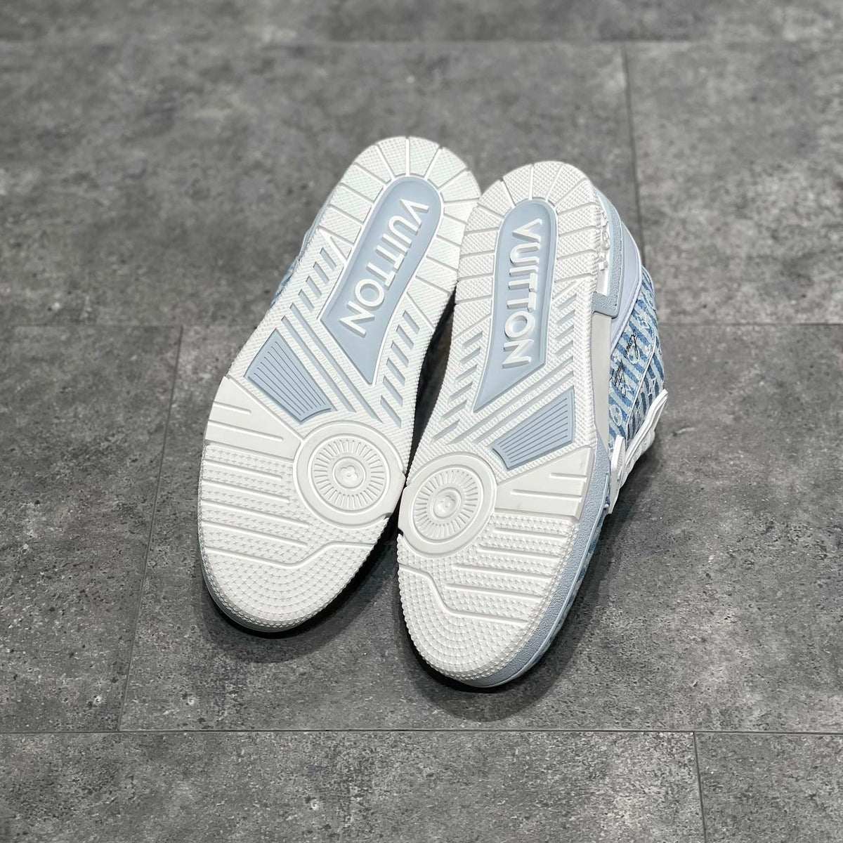 Louis Vuitton Shoes? Louis Vuitton Lou Trainers Premium Designer Casual Shoes