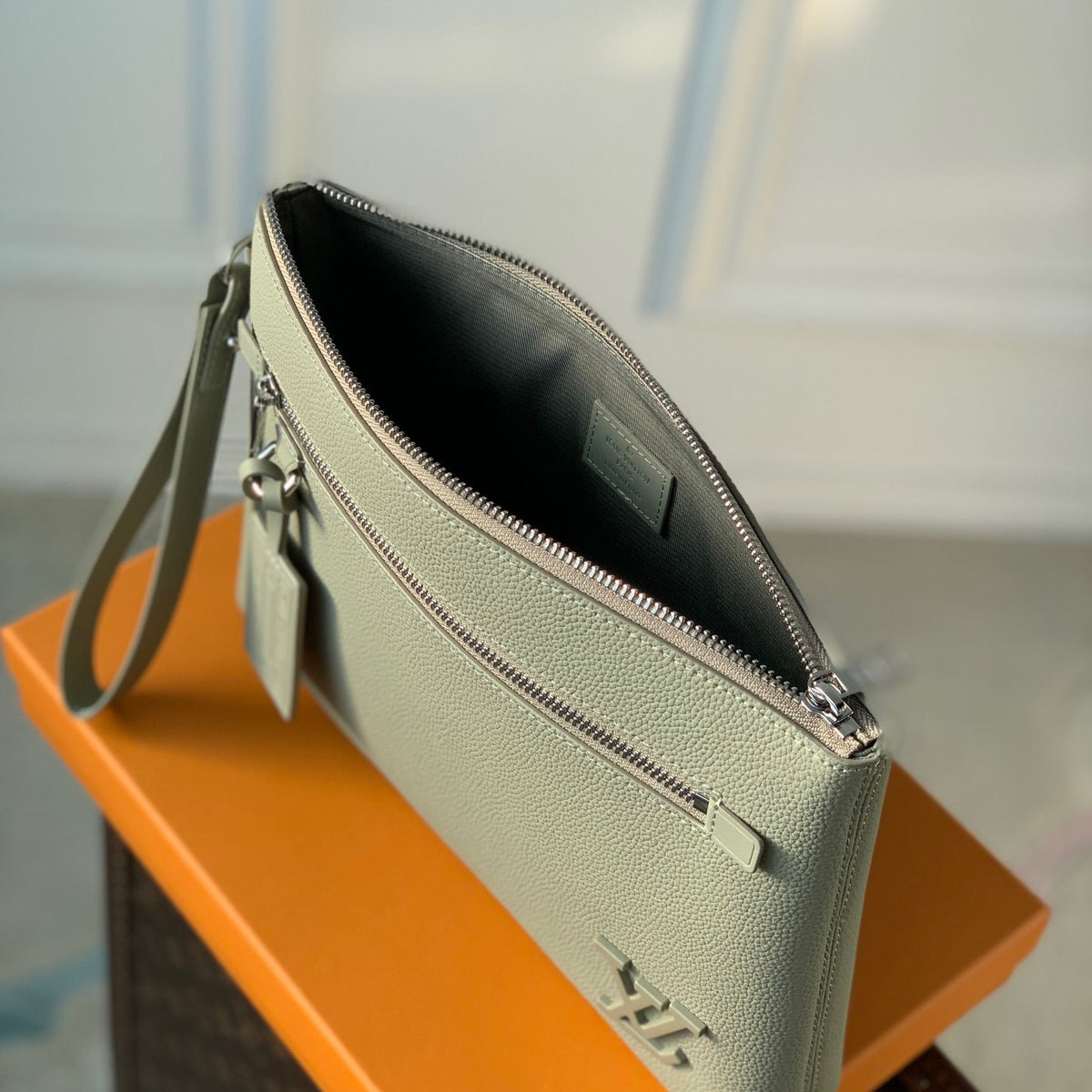 Louis Vuitton Bags? Louis Vuitton Lou Takeoff Pouch Luxury Designer Leather Handbag