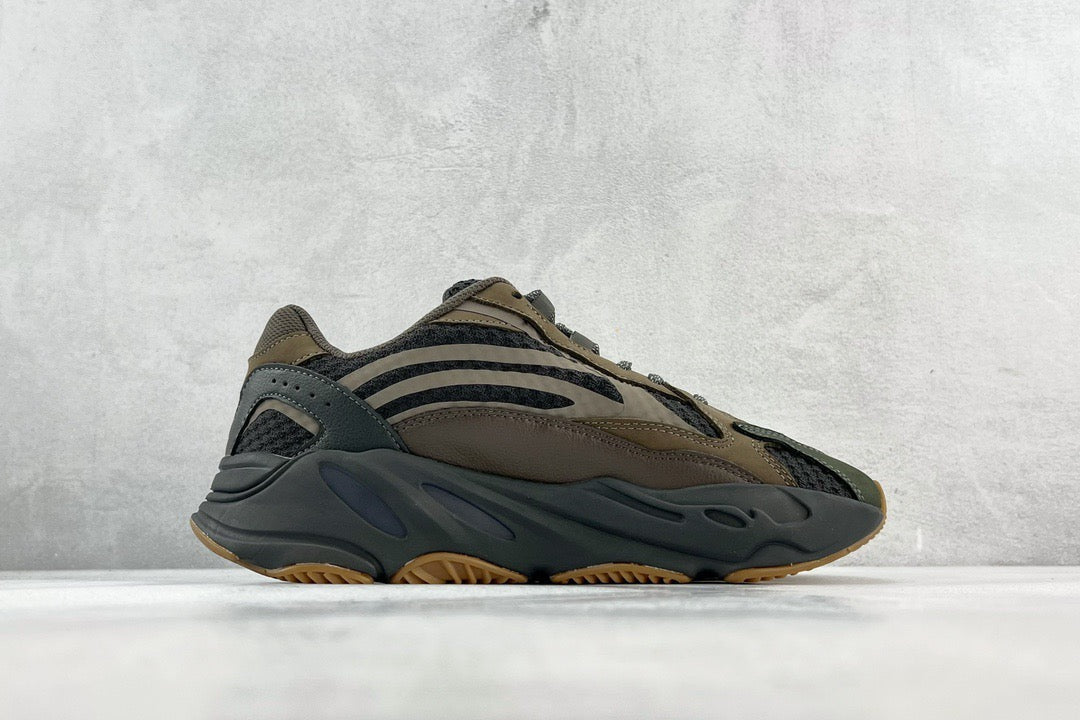 YEEZY Shoes? Yeezy Boost 700 V2 Premium Designer Casual Shoes