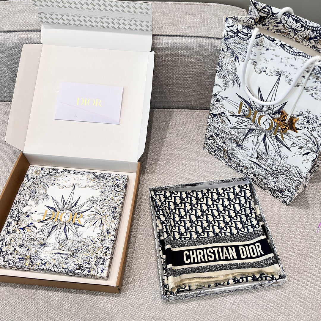 Dior Accessories? Dior Scarve Luxury Designer Fashion Accessory
