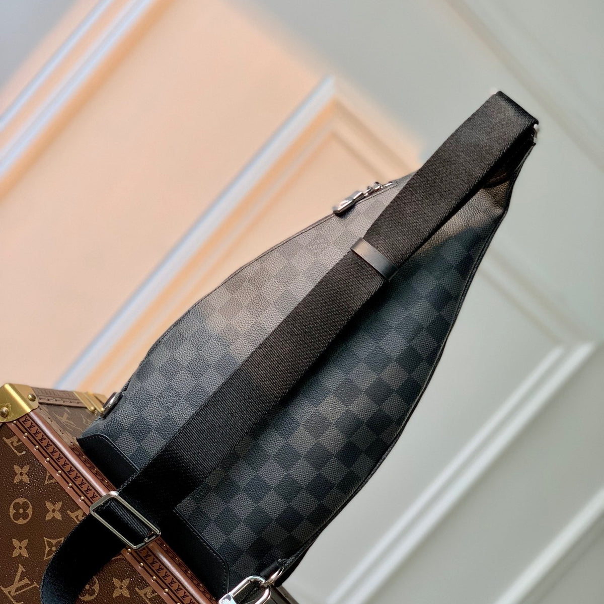 Louis Vuitton Wallets? Louis Vuitton Lou Duo Sling Bag Elegant Everyday Leather Wallet