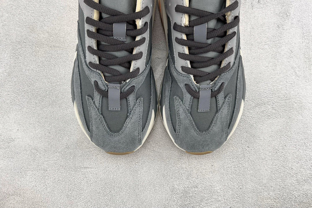 YEEZY Shoes? Yeezy Boost 700 Premium Designer Casual Shoes
