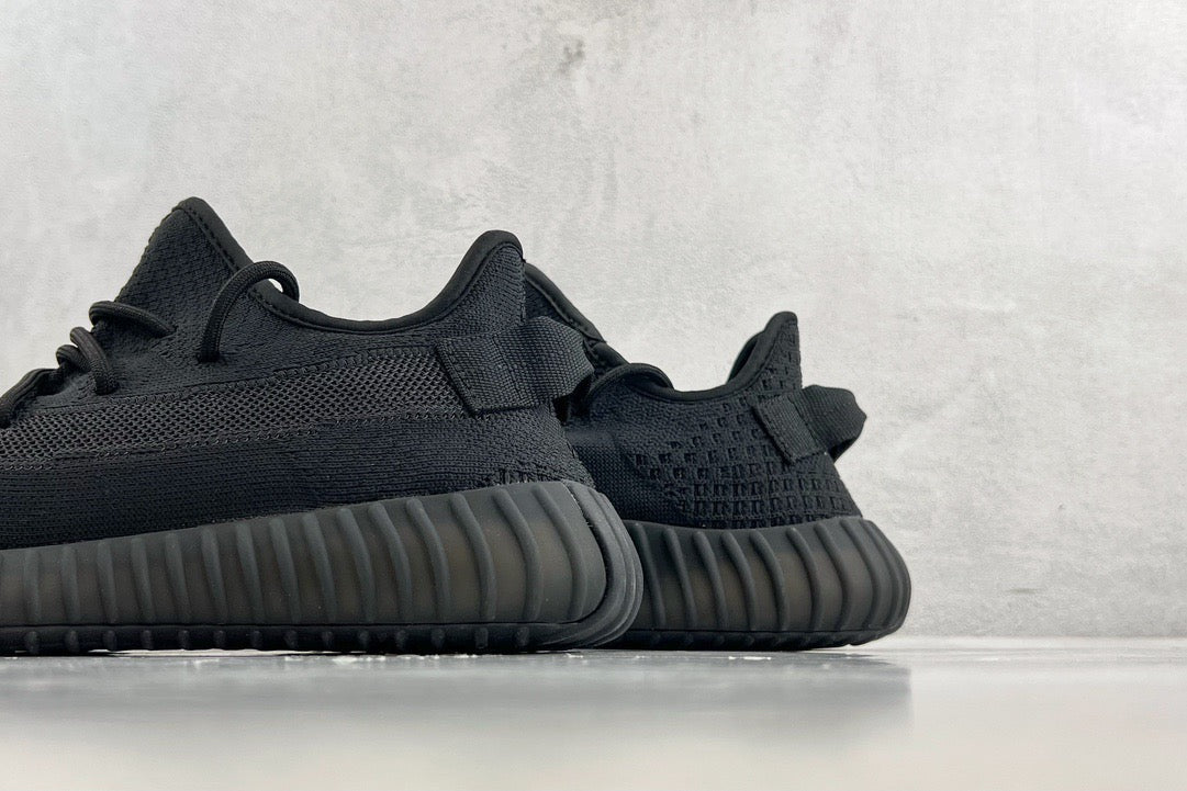 YEEZY Shoes? Yeezy Boost 350 V2 Comfortable Everyday Designer Shoes