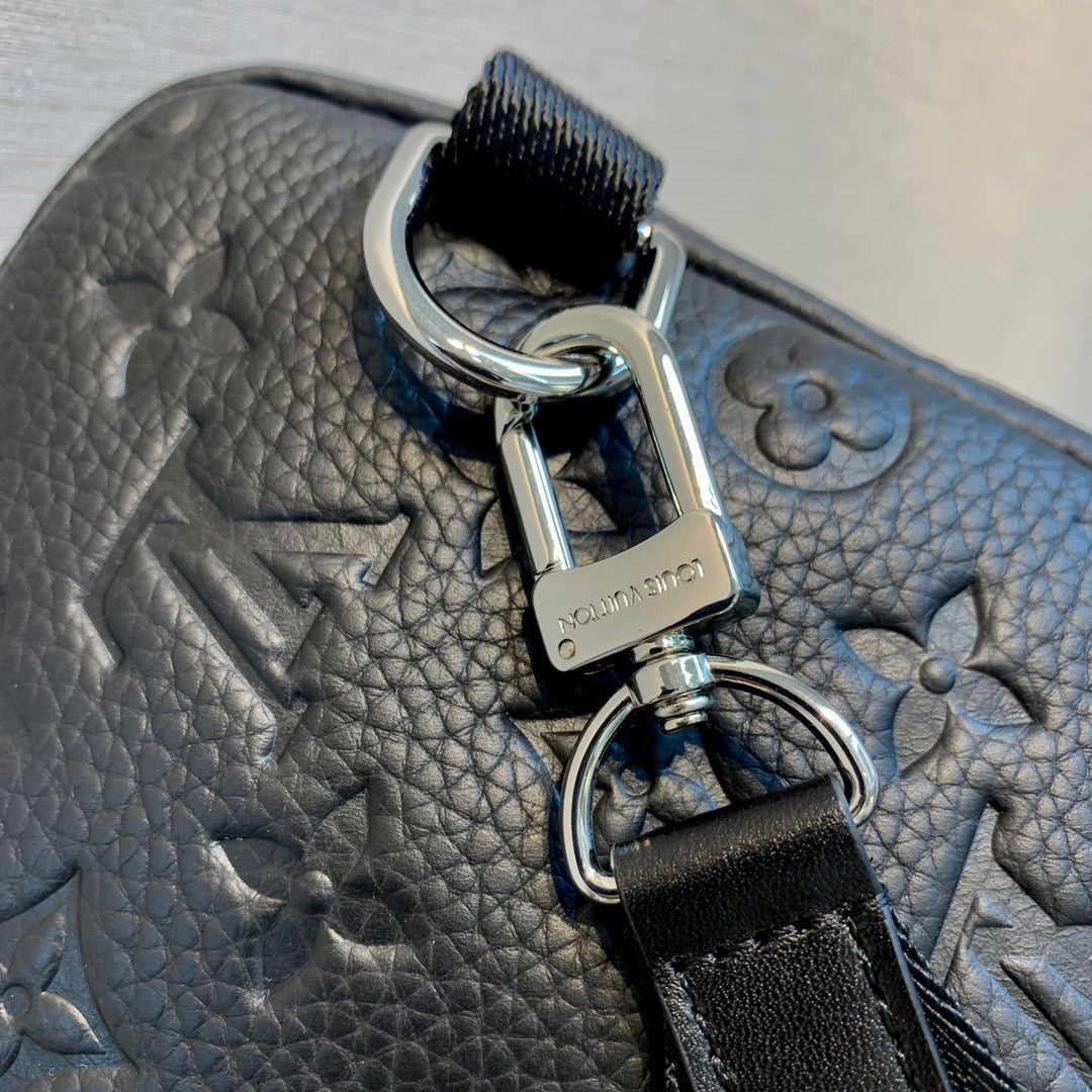 Louis Vuitton Wallets? Louis Vuitton Lou Avenue Slingbag Elegant Everyday Leather Wallet