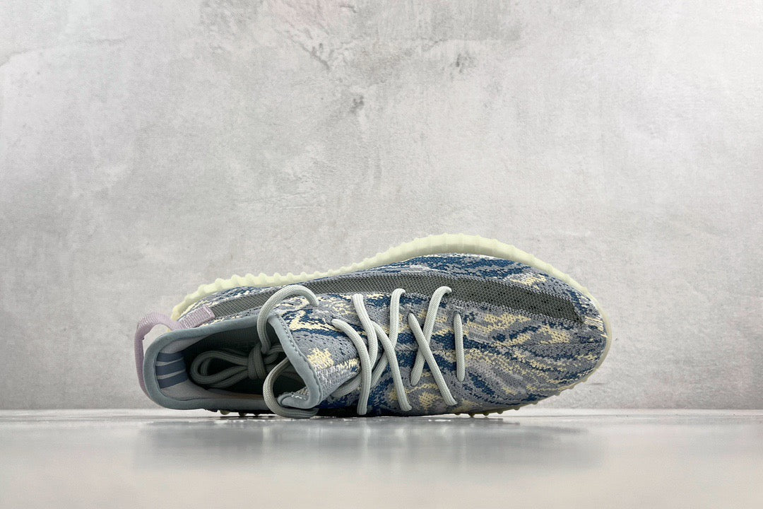 YEEZY Shoes? Yeezy Boost 350 V2 Comfortable Everyday Designer Shoes