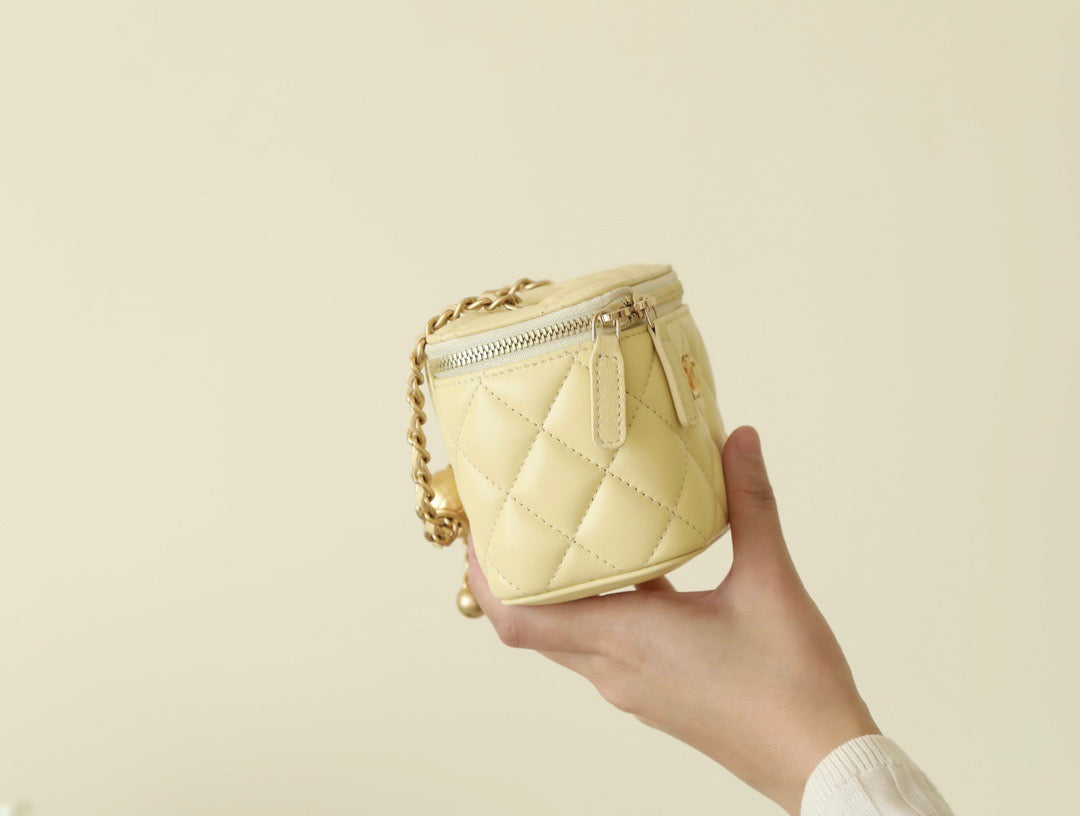 Chanel Wallets? Chanel 23P Bag Elegant Everyday Leather Wallet