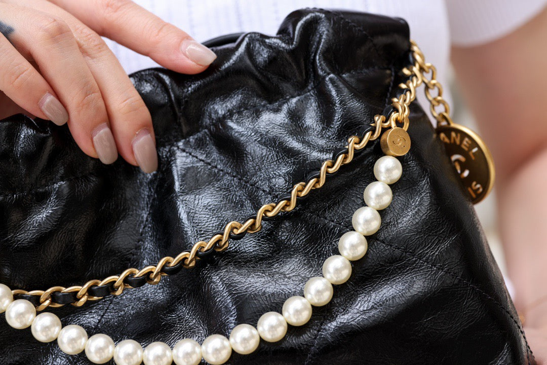 Chanel Wallets? Chanel 22 Bag Compact Luxury Card Wallet