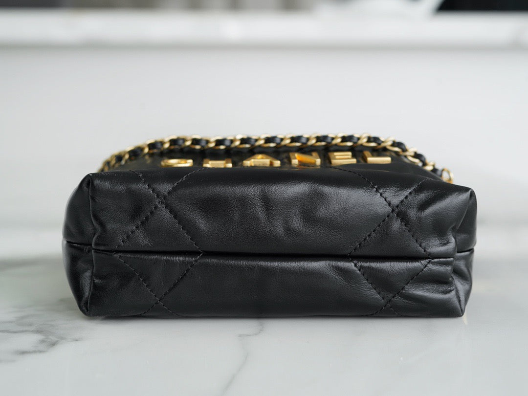 Chanel Wallets? Chanel 22 Bag Elegant Everyday Leather Wallet