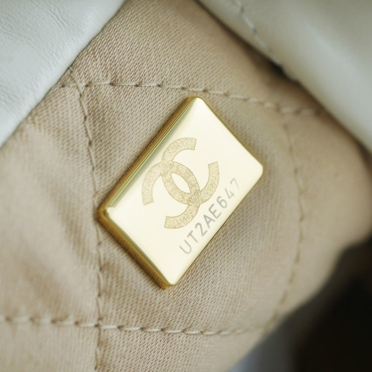 Chanel Wallets? Chanel 22 Bag Compact Luxury Card Wallet