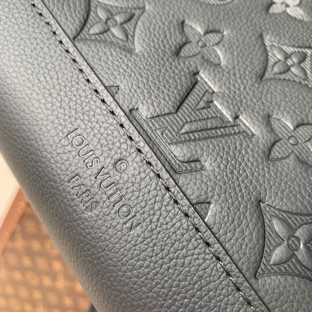 Louis Vuitton Wallets? Louis Vuitton Lou Duo Sling Bag Elegant Everyday Leather Wallet