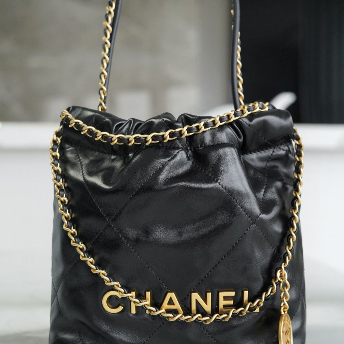 Chanel Wallets? Chanel 22 Bag Elegant Everyday Leather Wallet