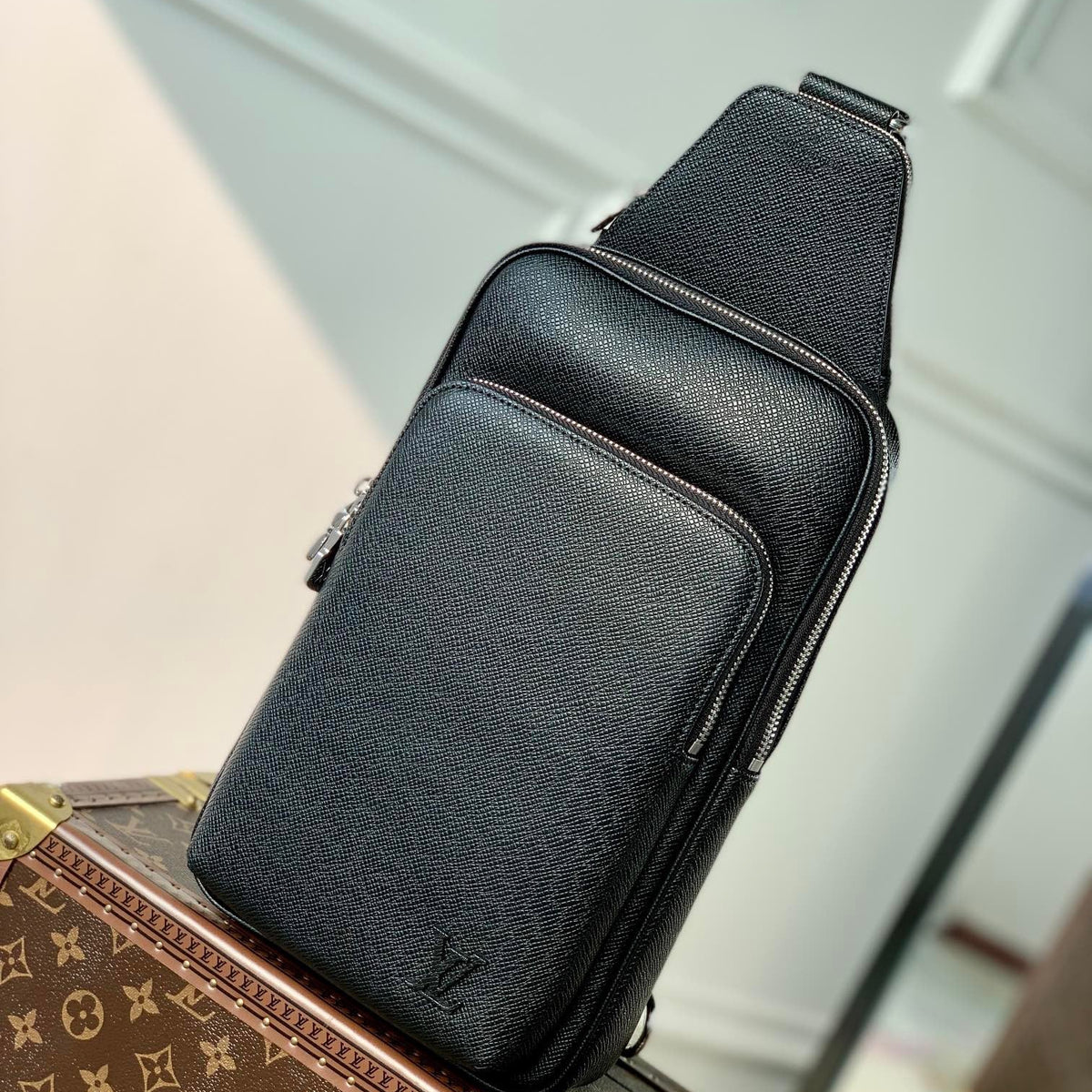 Louis Vuitton Wallets? Louis Vuitton Lou Avenue Sling Bag Premium Leather Designer Wallet