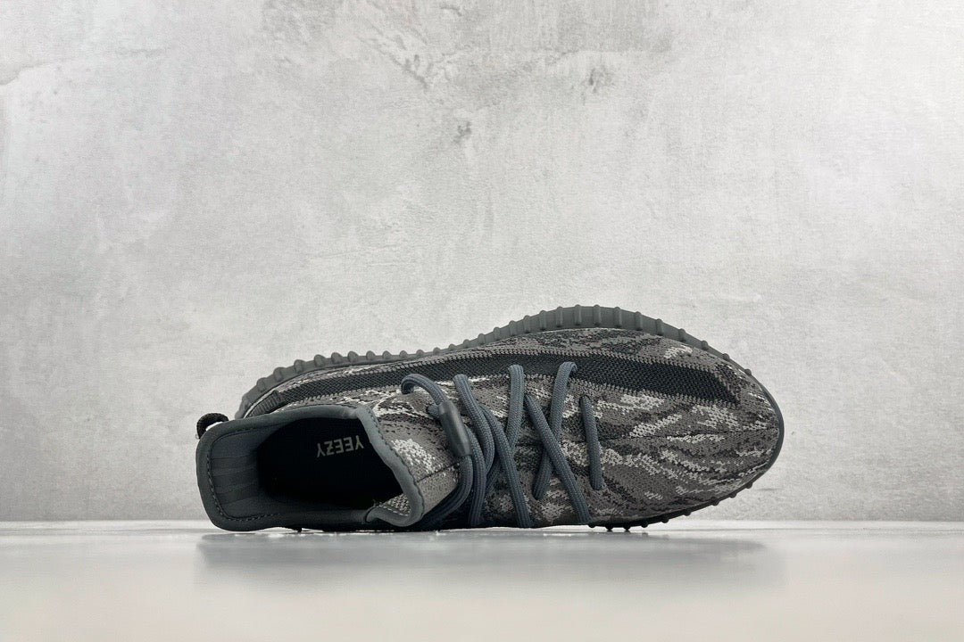 YEEZY Shoes? Yeezy Boost 350 V2 Comfortable Everyday Designer Shoes